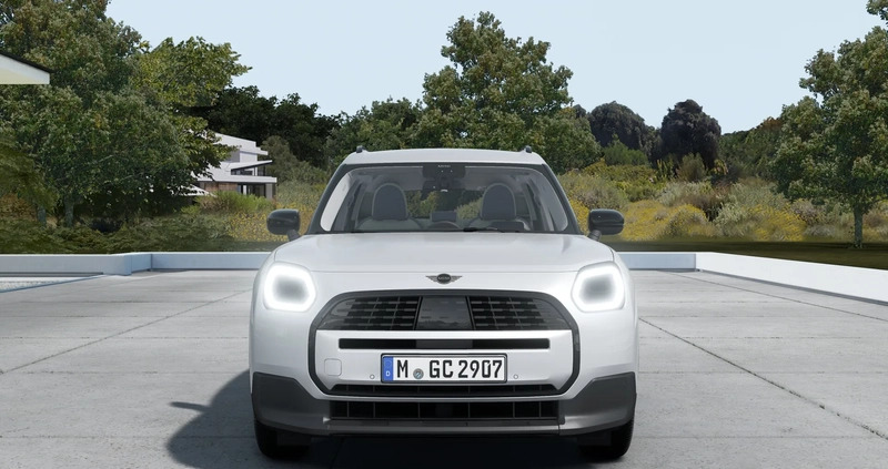 MINI Countryman cena 176000 przebieg: 5, rok produkcji 2024 z Bisztynek małe 79